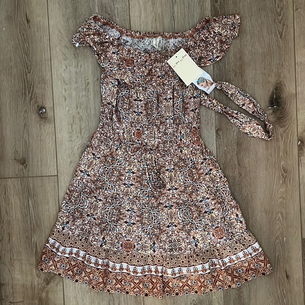 Never been worn dress with matching headband! 💃🏼
